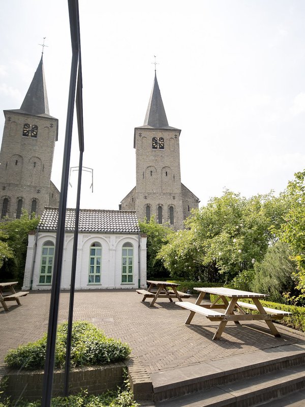 Sint-Laurentiuskerk van Ename