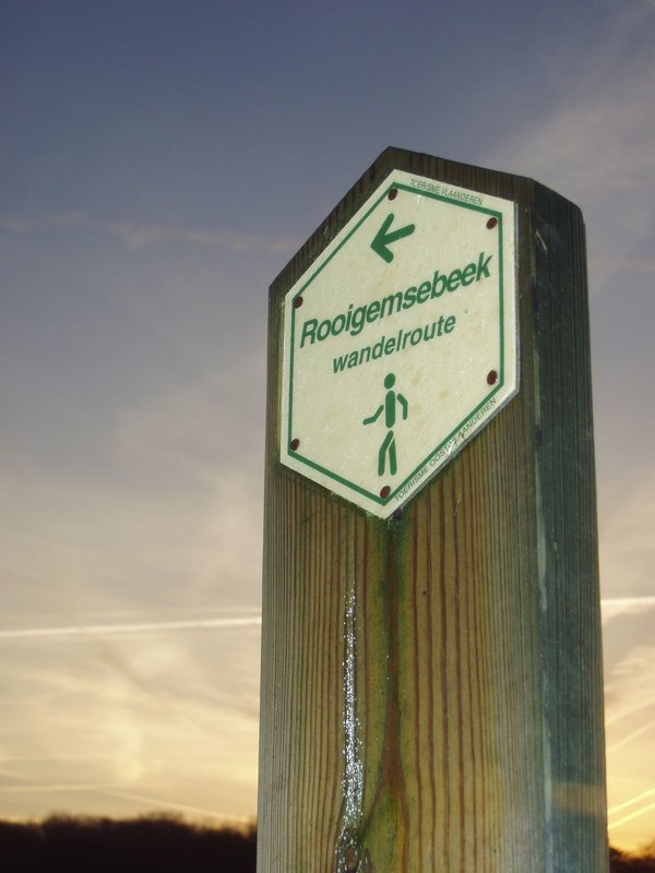 Bord bewegwijzerde wandellus Rooigemse Beek